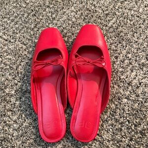 jf j.ferrar Red Bow Slip-On Mules
